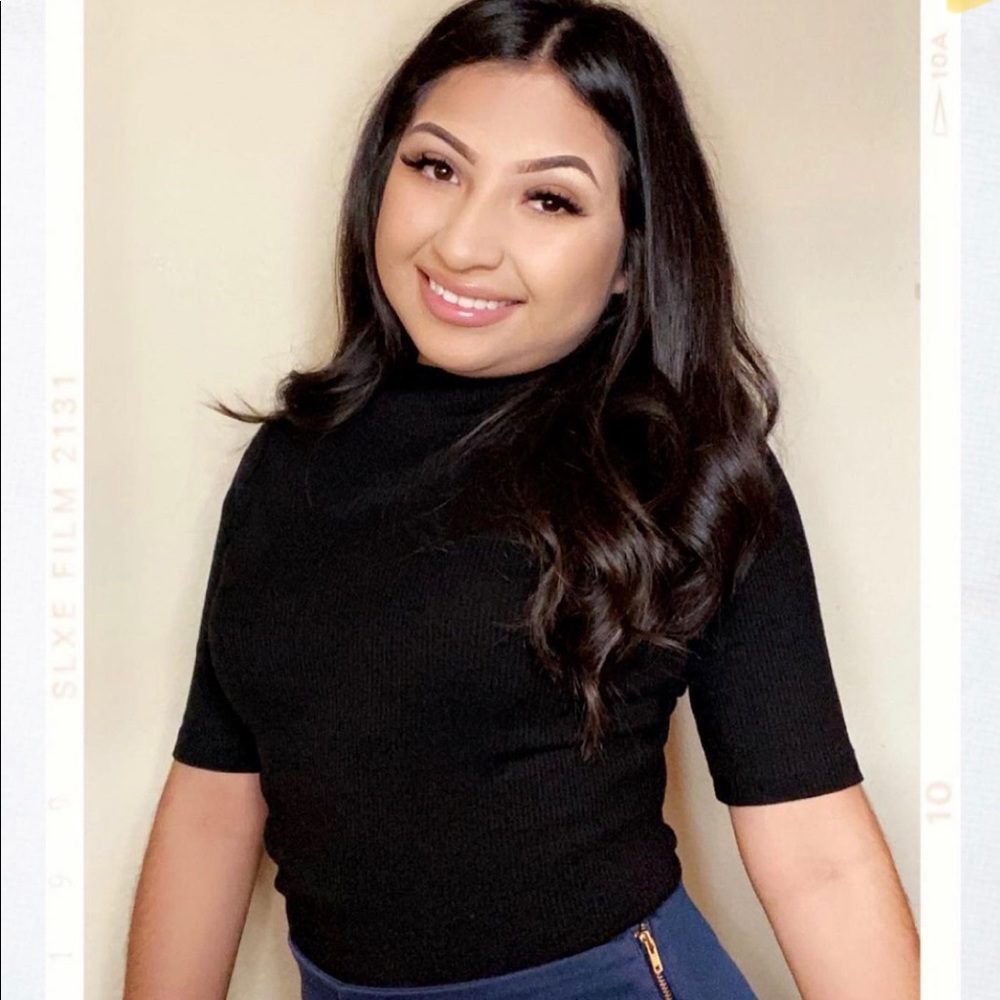 Meet your Posher, Perla